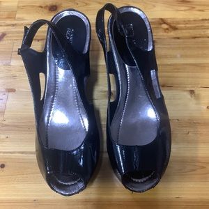Black patent wedges sz. 8.5
